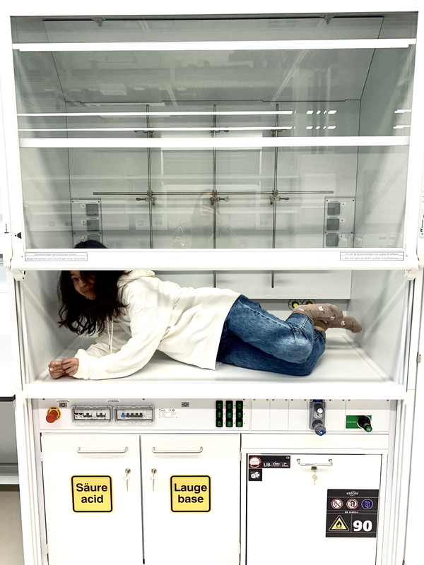 Scaled image People_in_Research/PR_10_hood_Weijia Zhong.jpg